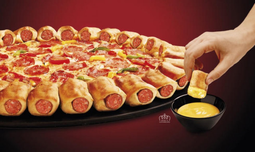 Pizza Hut genopfinder pizza-konceptet med ny 'skorpe'