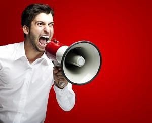Megafoner og mundkurve: Stop med at råbe!