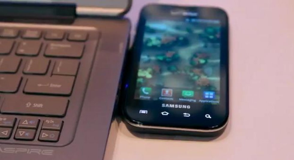 Samsung Galaxy oplades trådløst - TheVerge.com - Snart: Lad din smartphone op med din bærbar