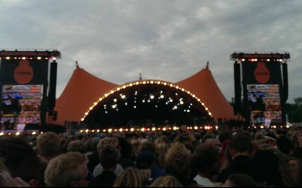 Manu Chau La Ventura på orange. Foto: Jens Fisker - Dagbog fra Roskilde Festival 2014
