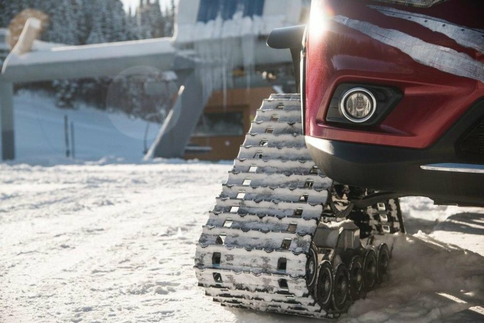 Nissan Rogue Warrior Snow Track 
