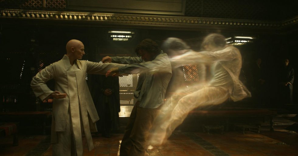 Breaking: Første trailer til Marvels Doctor Strange