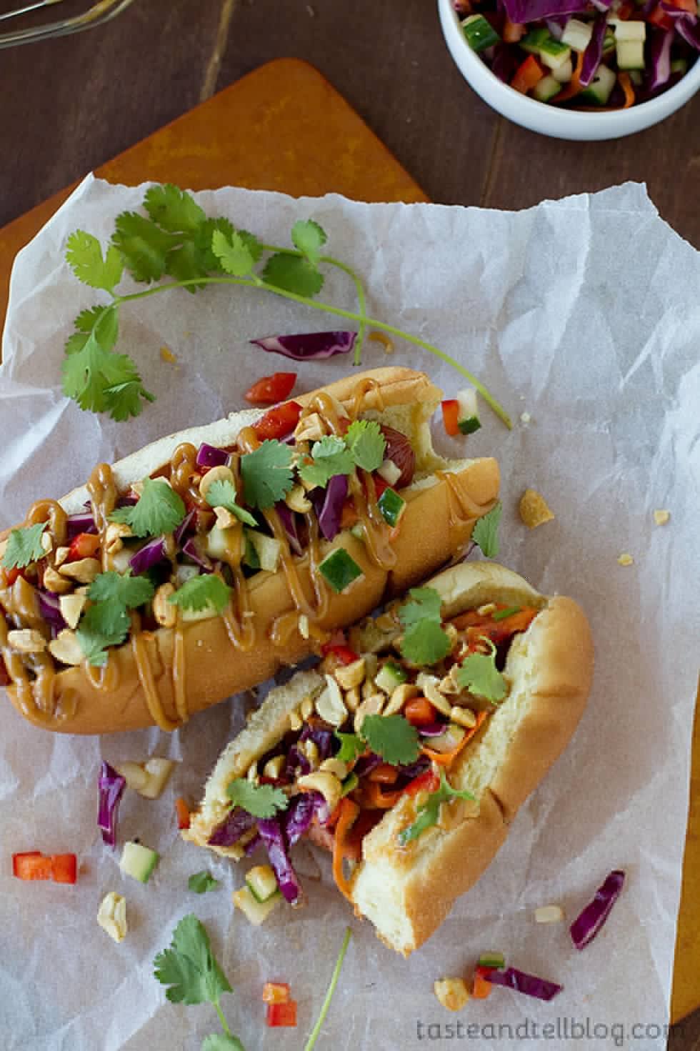 tasteandtellblog.com - 10 toppings, der vil tage din hotdog til et helt nyt niveau