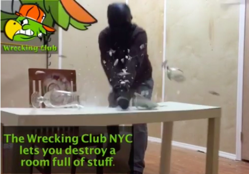 På "The Wrecking Club" i NYC kan du smadre alle de ting, du vil i 20 minutter for 275 kroner