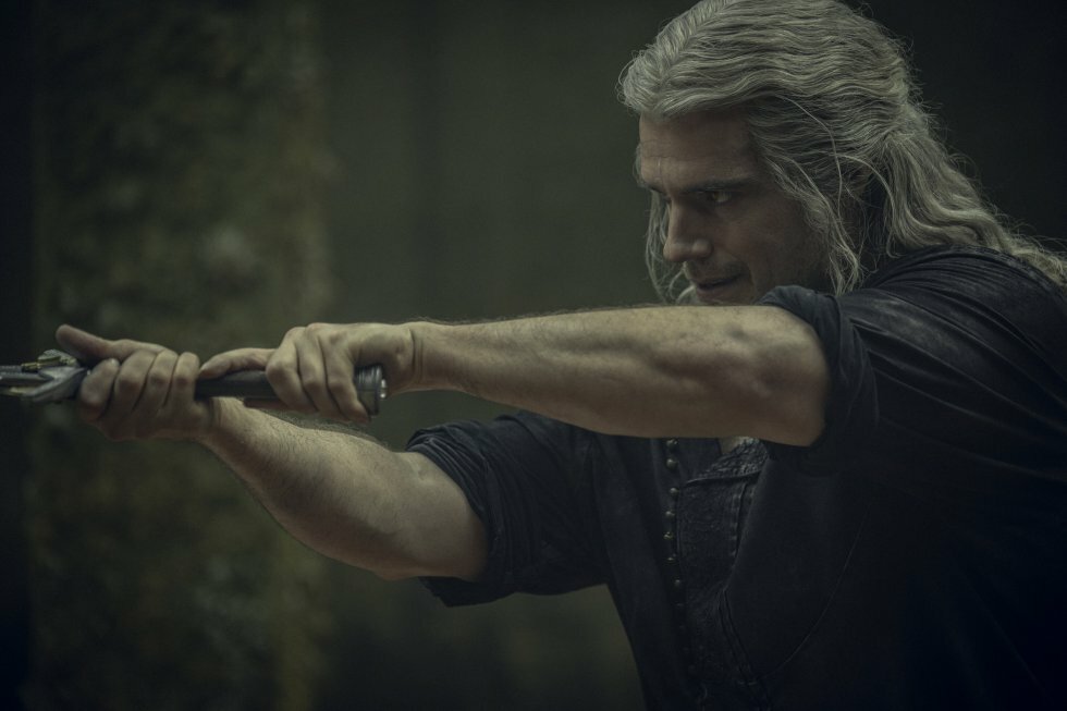 Henry Cavill som Geralt i the Witcher - Foto: Kevin Baker/Netflix - De bedste serier baseret på spil du kan streame lige nu