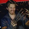 Electrified Wolverine Claws: HOW DEADLY ARE THEY? - Gal opfinder har lavet elektriske Wolverine kløer
