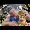 McDonald's Ultimate Dollar Menu Burger (5,000+ Calories) - Furious Pete spiser hele McD-udvalget