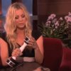 There's just no way you can do this without looking wrong - Kaley Cuoco købte en Shake Weight
