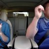 James Corden og Iggy Azalea synger Iggy-sange i bilen..