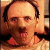 Numero Uno) Hannibal Lecter Ses i filmen..?  Silence of the Lambs(1991) Hvorfor..?  Intelligent, sygeligt udspekuleret og kuldegysningsfremkaldende genimorder. Når han ikke læser medicin eller går til middagsselskaber, bruger han sin fritid på at spise din lever med nogle favabønner og en god flaske Chianti. - De ondeste bad-guys