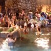 Den berygtede grotte ved poolområdet - The Playboy Mansion er til salg