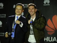 Messi skifter fra Samsung til Huawei.