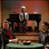 Se Peter Dinklage optræde med nummeret Space Pants