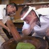 Hypnotiserende video af japansk specialitet 'Mochi'