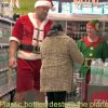 The Mountain klædt som julemand skræmmer kunder væk fra dårlige vaner