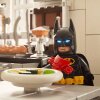 MTV Cribs besøger Batman fra The LEGO Batman Movie
