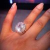 Kvinde finder ud af, at den ring, hun købte på et loppemarked for under 100 kroner, faktisk var over 3 millioner kroner værd 