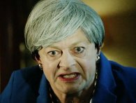Andy Serkis parodierer Theresa May som Gollum i Brexit-kaos