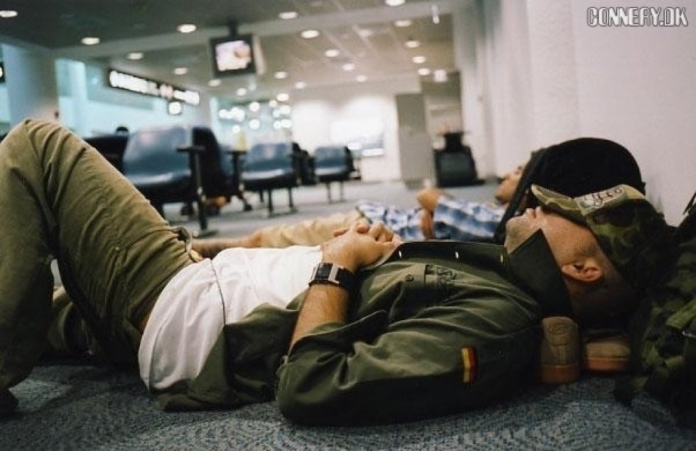 SleepingInAirports.net