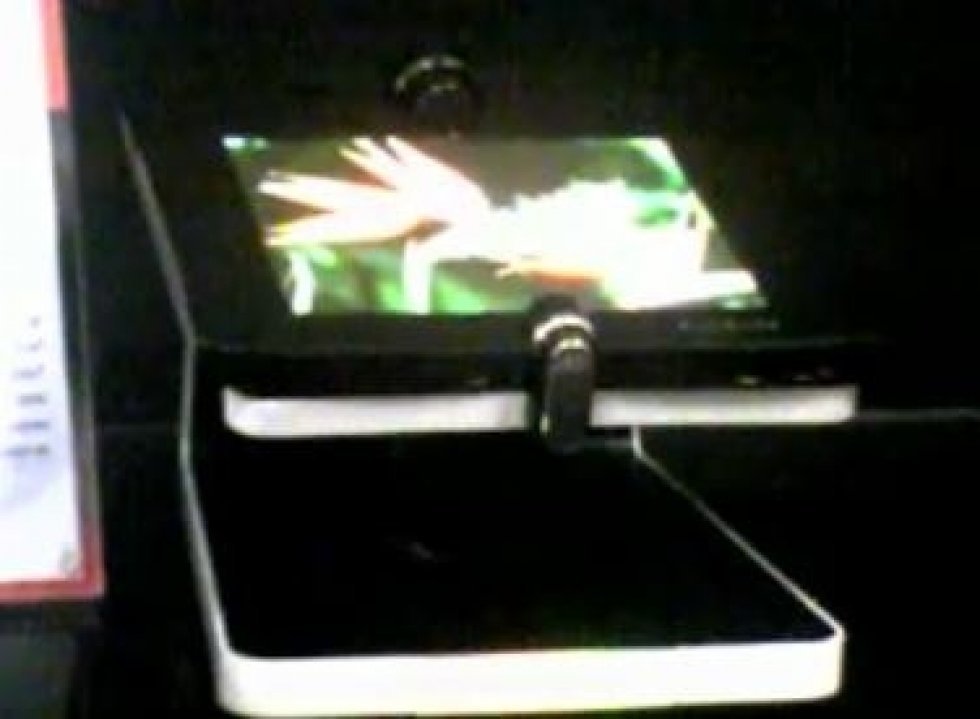 Mobil med foldbar skærm