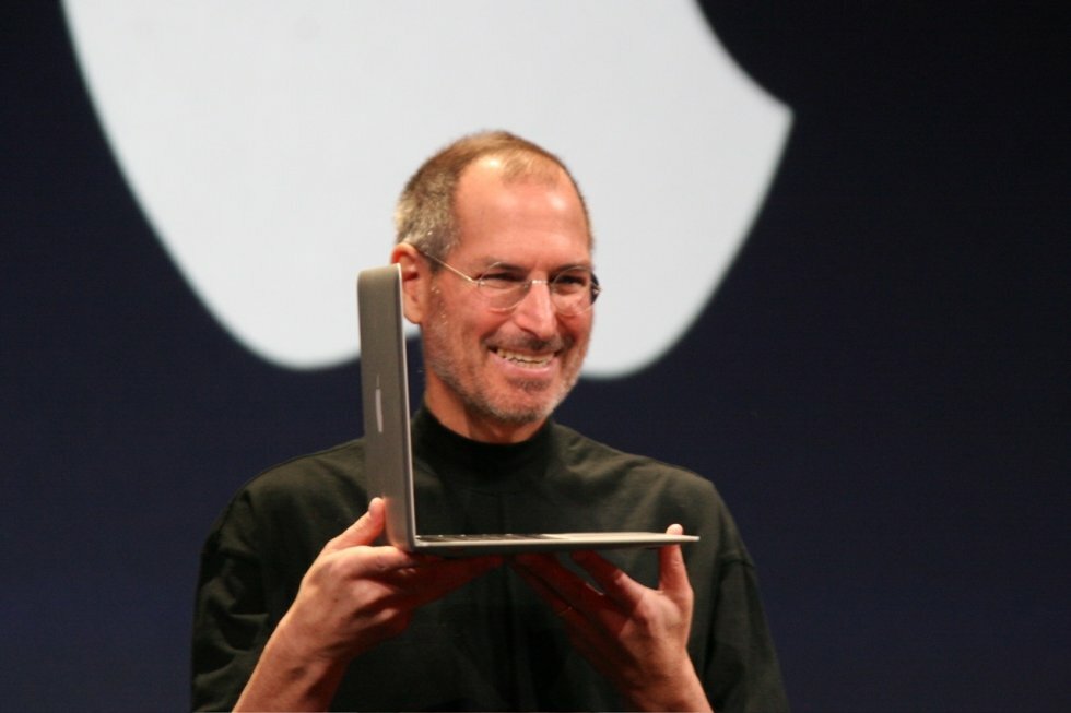 Steve Jobs stopper som chef for Apple
