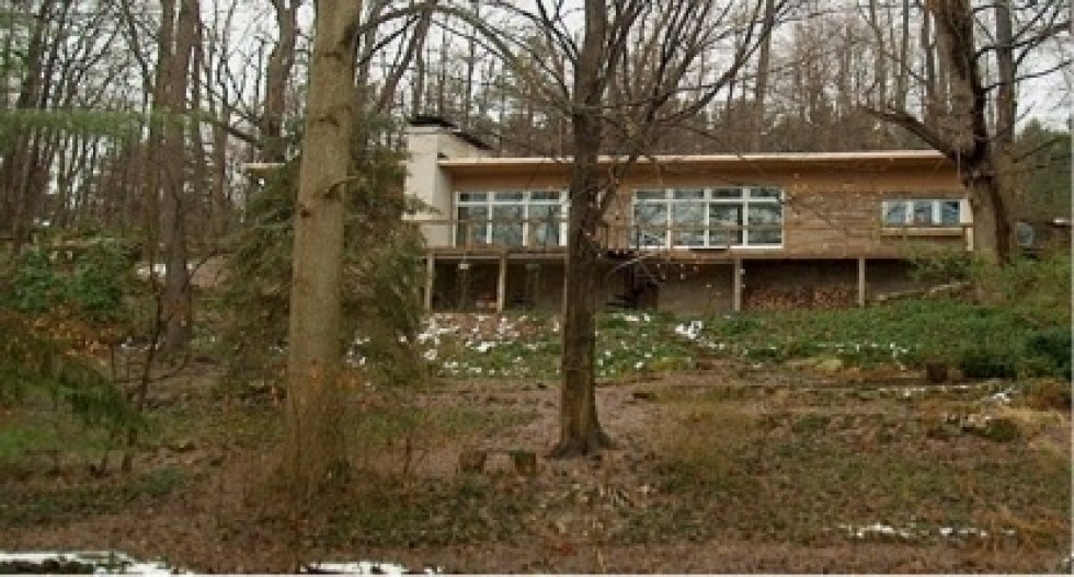 I skoven omkring hans hus ville den unge Dahmer patere døde dyr - Jeffrey Dahmer - Ondskab Inkarneret