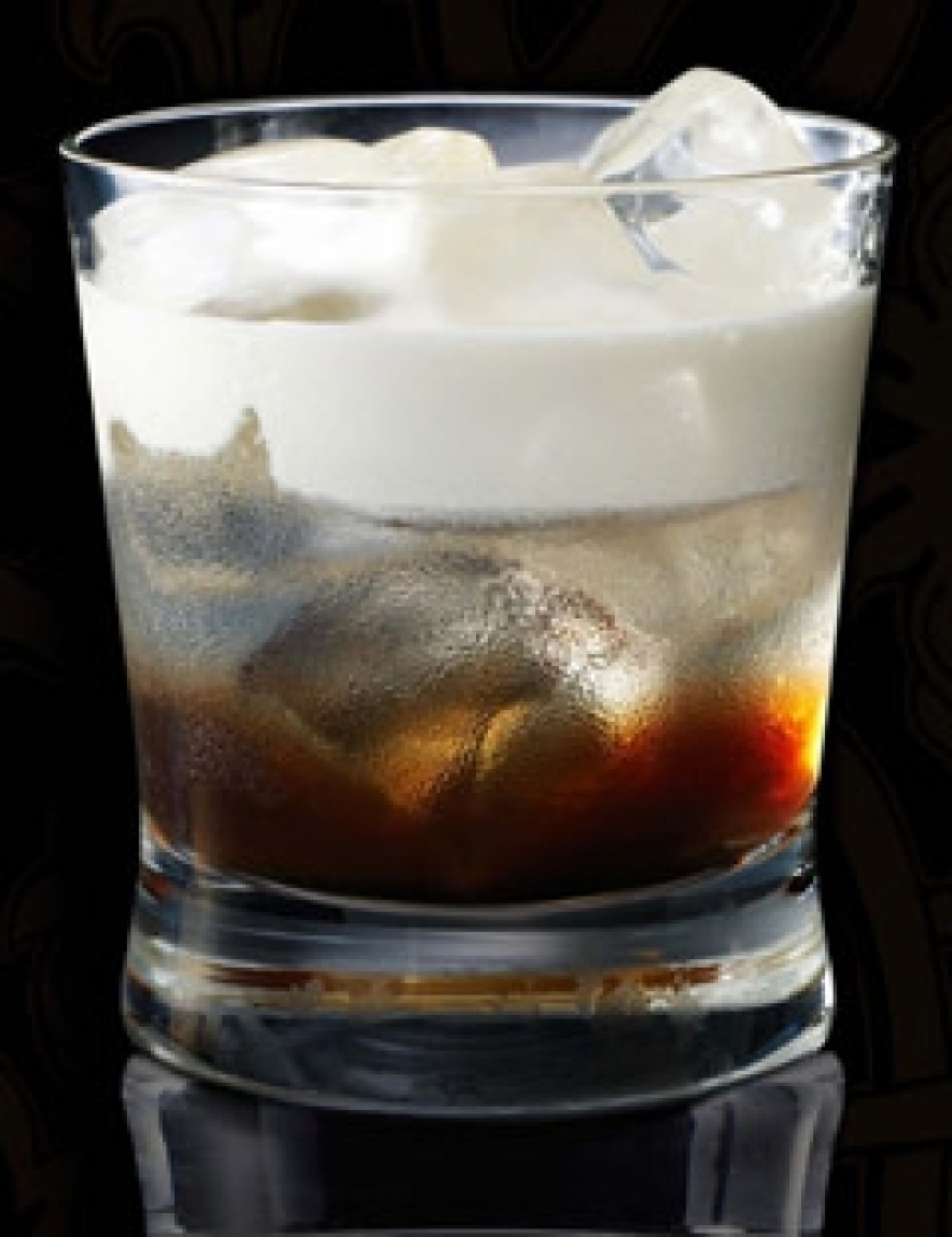 Рецепт коктейль русскому. White Russian коктейль. White Russian коктейль рецепт. Белый русский. Белый русский коктейль состав.