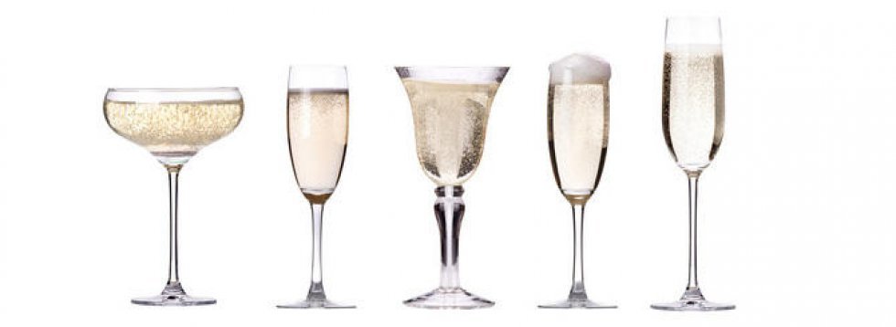 Hvis du vil have den gode smagsoplevelse bør du gå efter et smalt glas - Champagne