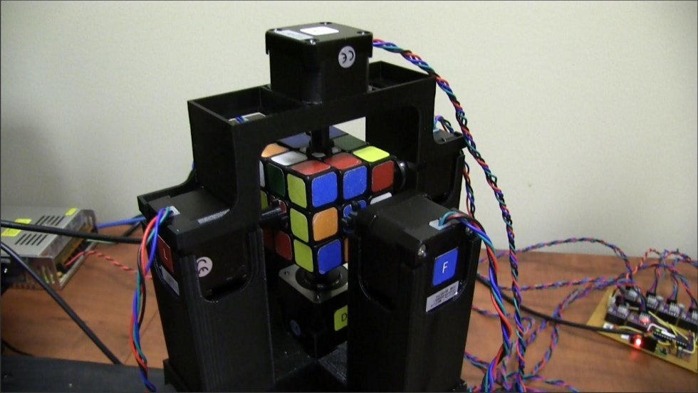 Der er nu en robot der kan løse en Rubik's Cube på 1.1 sekund. 