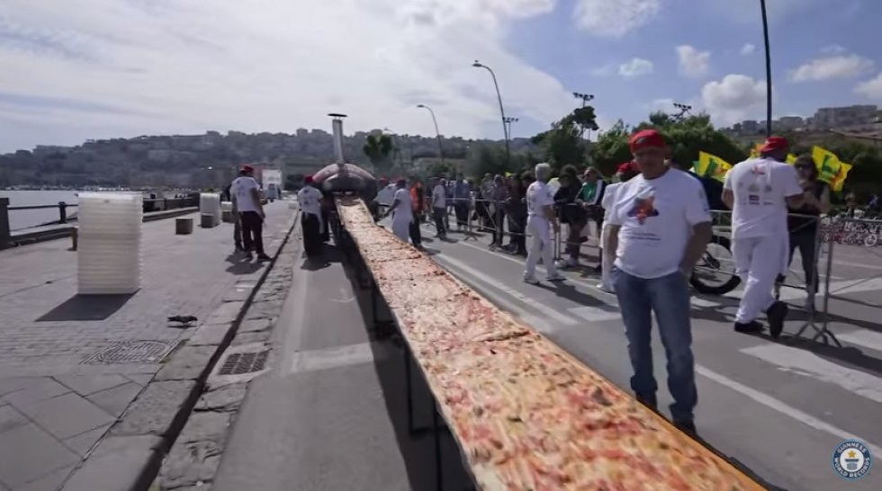 Rekorden for verdens længste pizza er blevet slået! 