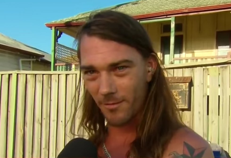 Genialt interview med tandløs australier 