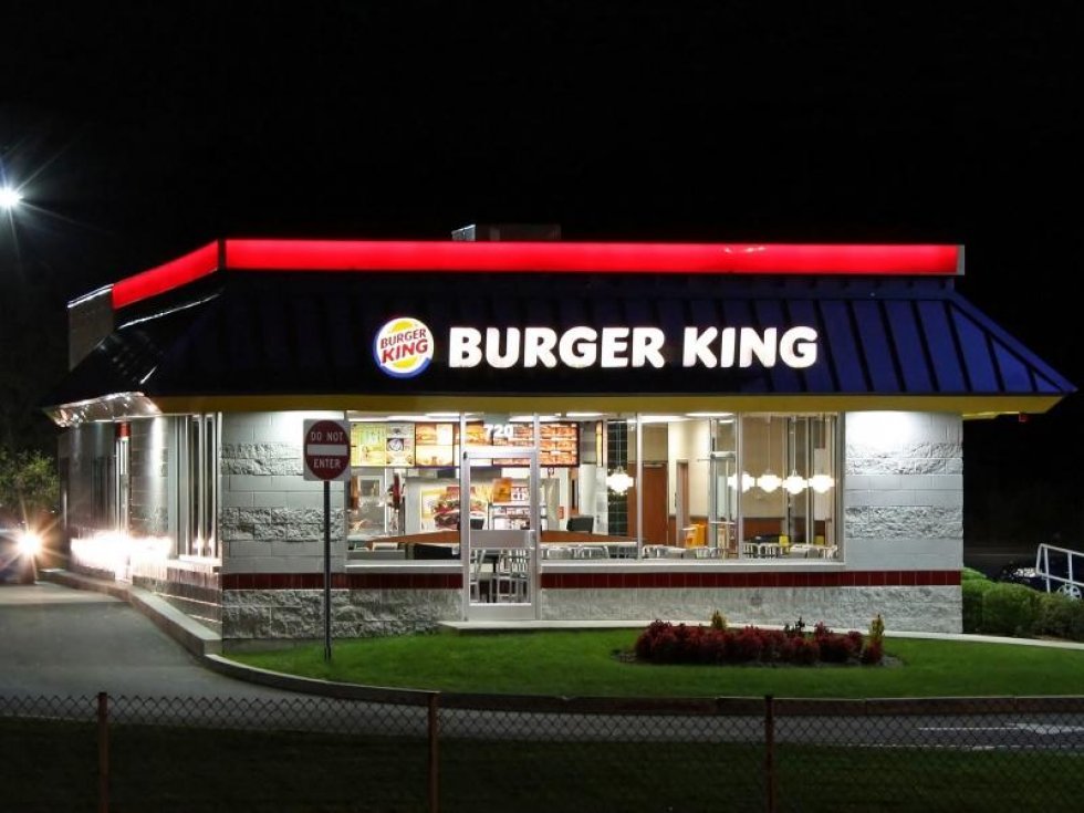 Ansatte på Burger King anholdt for at sælge stoffer til kunder, der bad om 'extra crispy fries' 