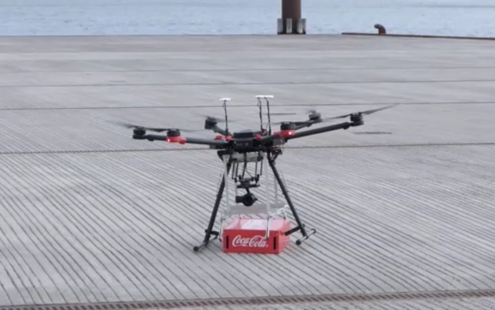 Se om din by får sin egen Cola-flaske og dronelevering