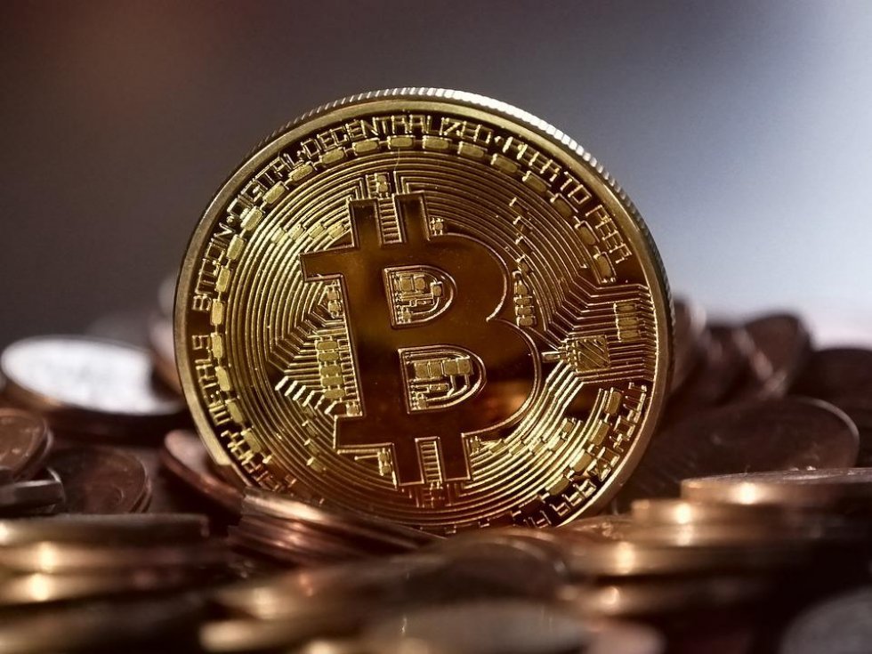 Bitcoin steg til et godt stykke over 10.000 dollars i nat