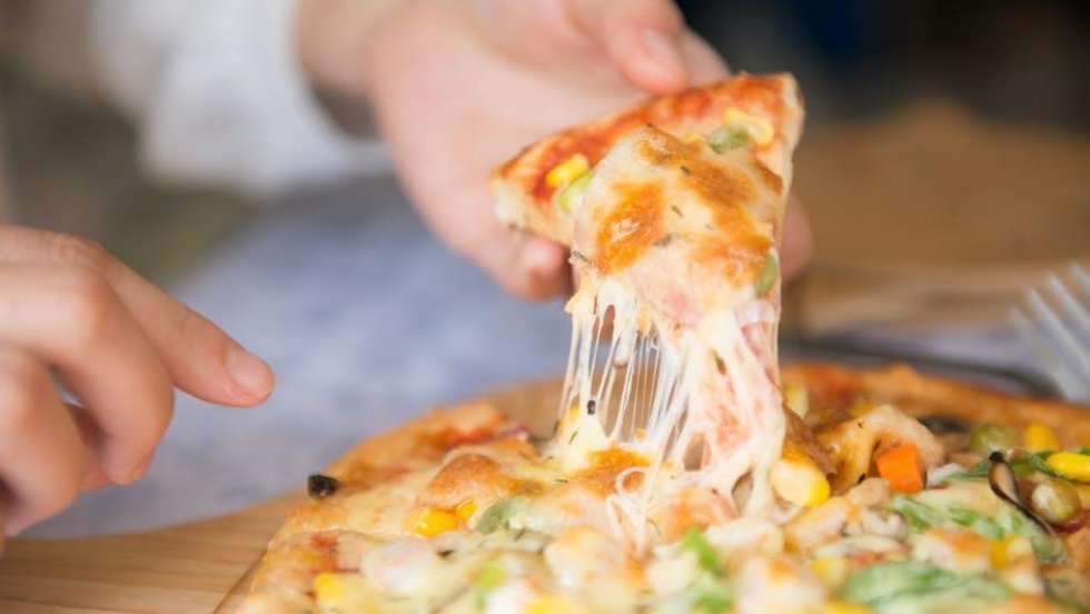 Anonym stalker har sendt over 100 pizzaer til en mand