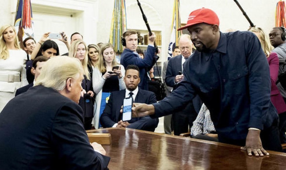 Kanye West gav mærkelig tale til Trump under besøg i Det Hvide Hus