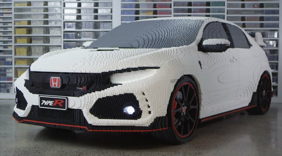 Honda Civic Type R bygget med 320.000 LEGO-klodser