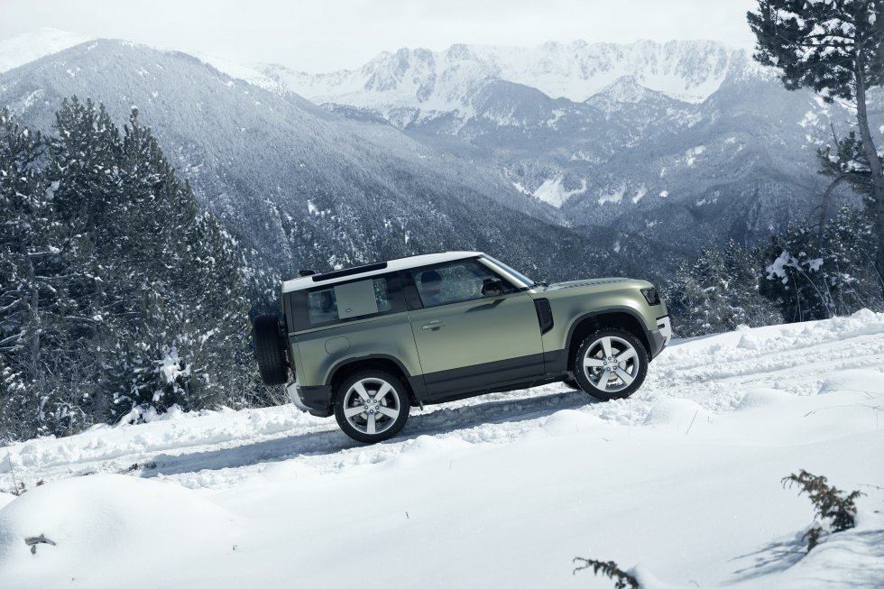 Land Rover vender tilbage med ny udgave af den legendariske Defender