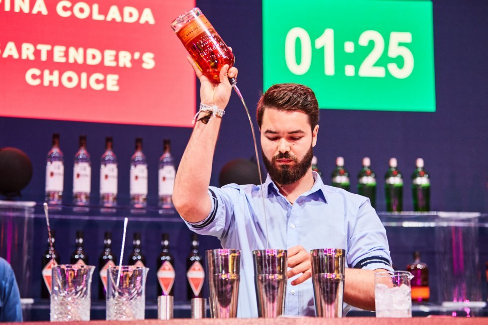 Danske Alexander Remoundos er blevet den syvende bedste bartender i verden til World Class