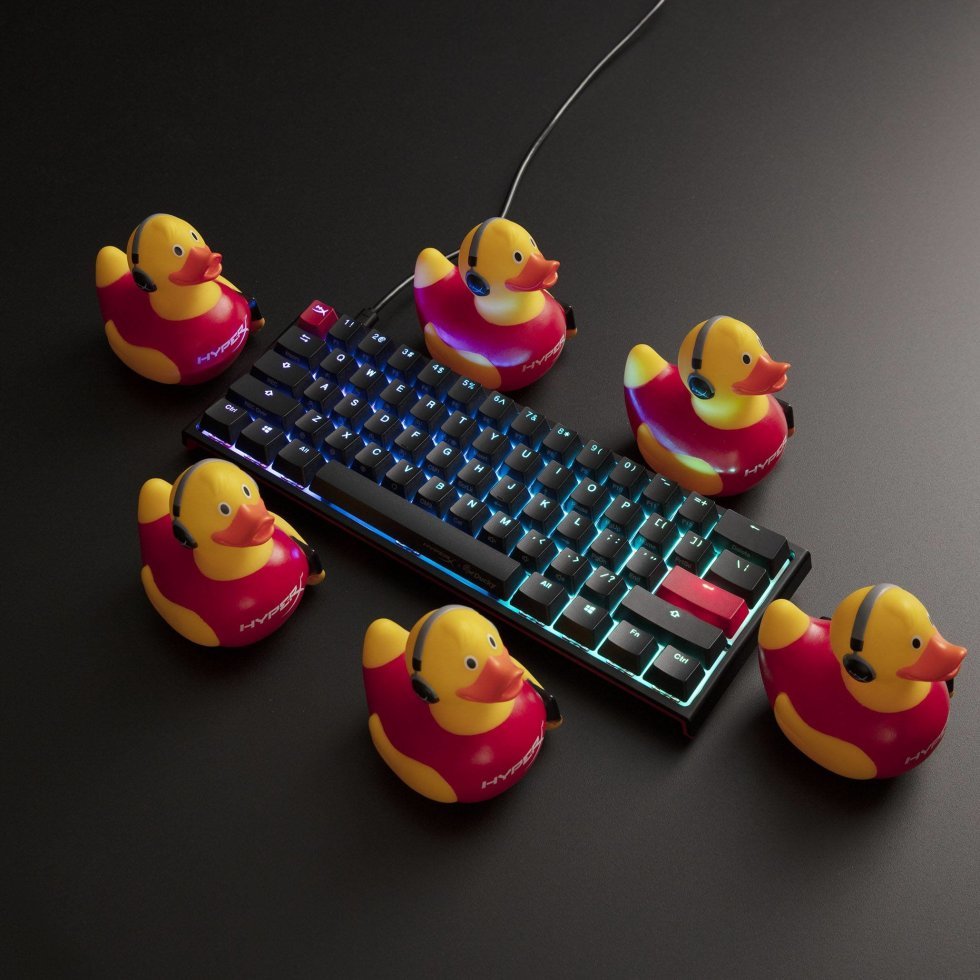 Kompakt men kontrolleret: HyperX x Ducky keyboard