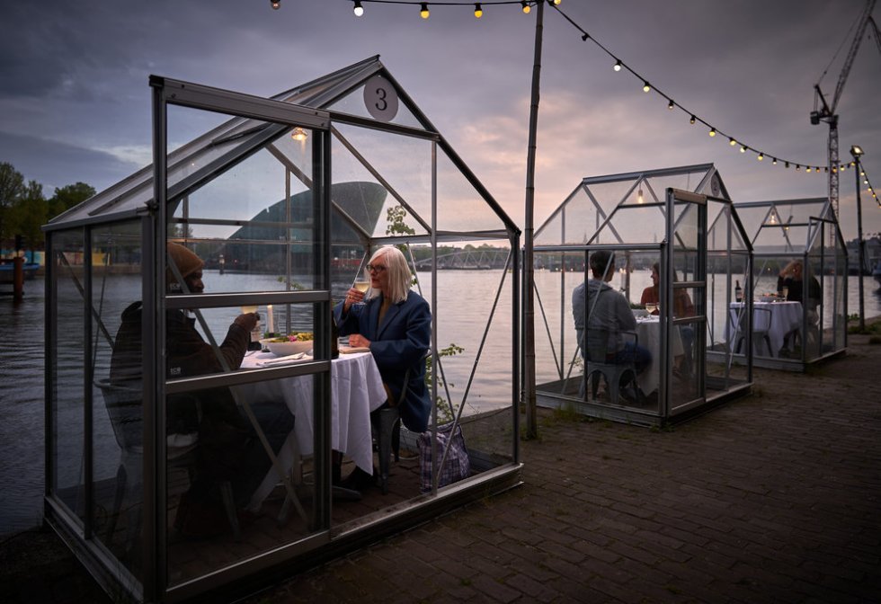 Drivhuse tages i brug for at skabe trygge rammer til danske restauranter