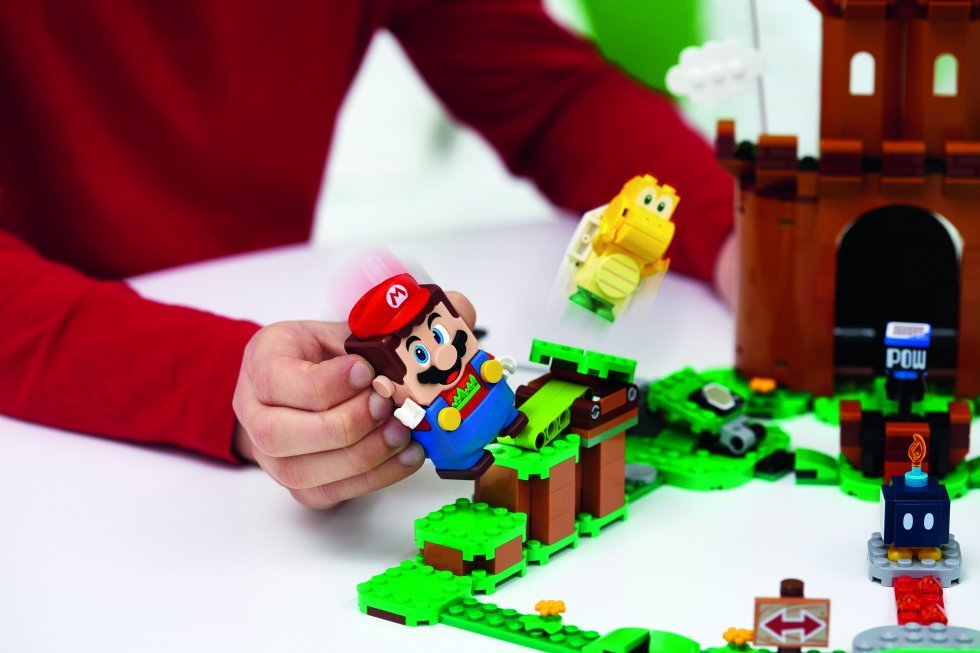 LEGO vækker Super Mario til live i interaktivt klodsunivers