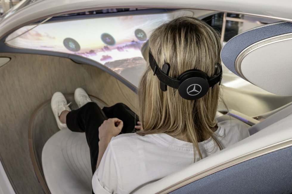 Er du klar til at styre en bil med BCI-teknologi? - Foto: Daimler AG - Mercedes fremtidsbil skal styres med hjernen