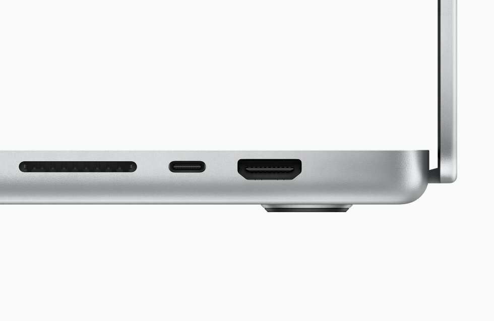 Macbook Pro får flere dedikerede indgange end forgængeren.  - Foto: Apple - Macbook Pro og nye M1-chips var stjernerne under Apple Unleashed 2021