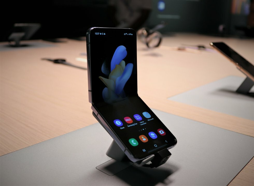 Samsung Galaxy Z Flip4 - Flip, fold, renew, repeat: Samsungs foldbare smartphones er modnet en generation