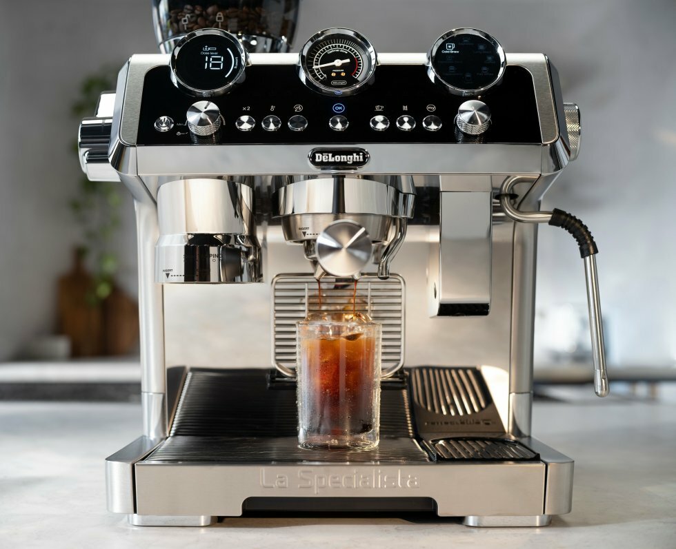 De'Longhi La Specialista Maestro EC9865.M - Cold Brew på den lette måde: De'Longhi har opgraderet deres mest avancerede manuelle espressomaskine