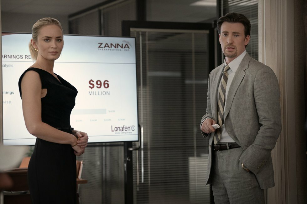 Chris Evans og Emily Blunt laver lyssky business i første trailer til Pain Killers