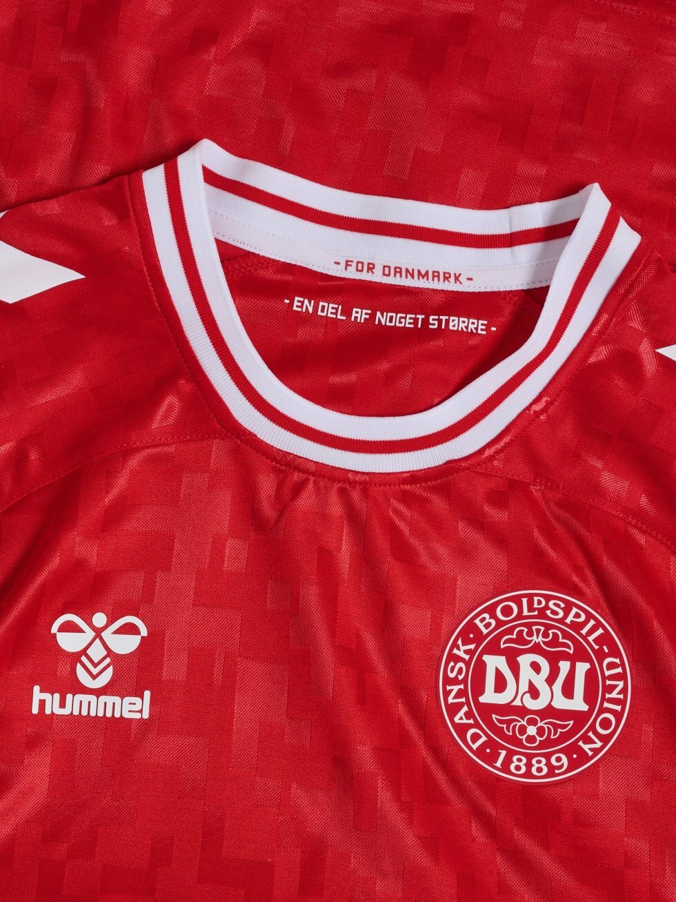 DBU/Hummel - Her er historien bag landsholdets EM-trøje
