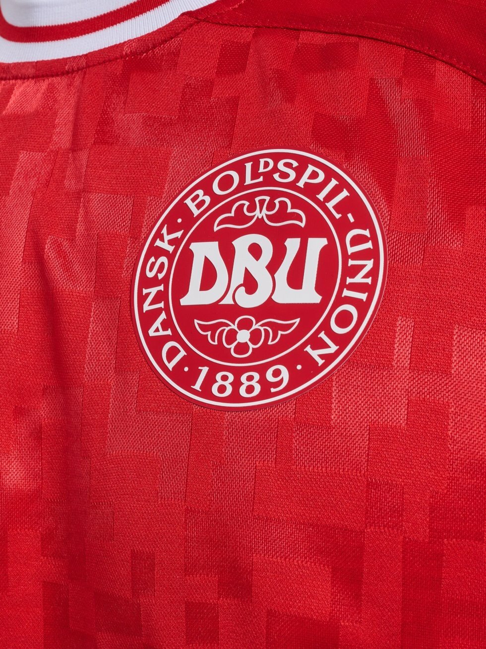 DBU/Hummel - Her er historien bag landsholdets EM-trøje