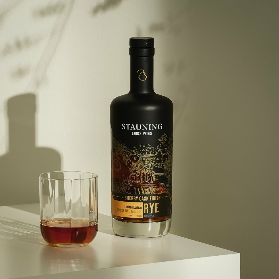 Spansk sherry og dansk rugwhisky forenes i ny Stauning-kreation